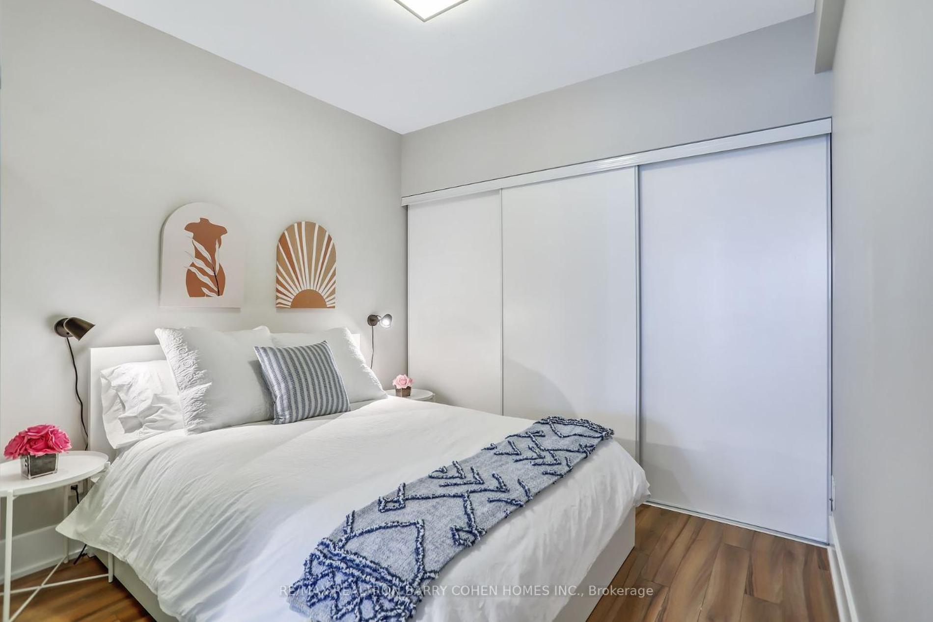 Downtown Suites With Free Parking Toronto Exterior photo